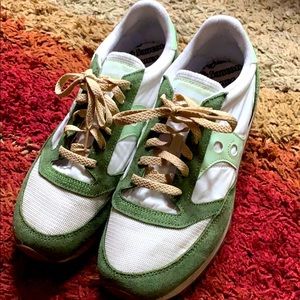 Men’s Vintage Saucony running shoes